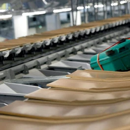 Conveyor belt systems